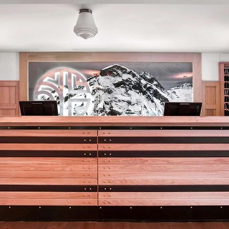 Nh Collection Madrid Suecia Hotel Bagian luar foto Reception