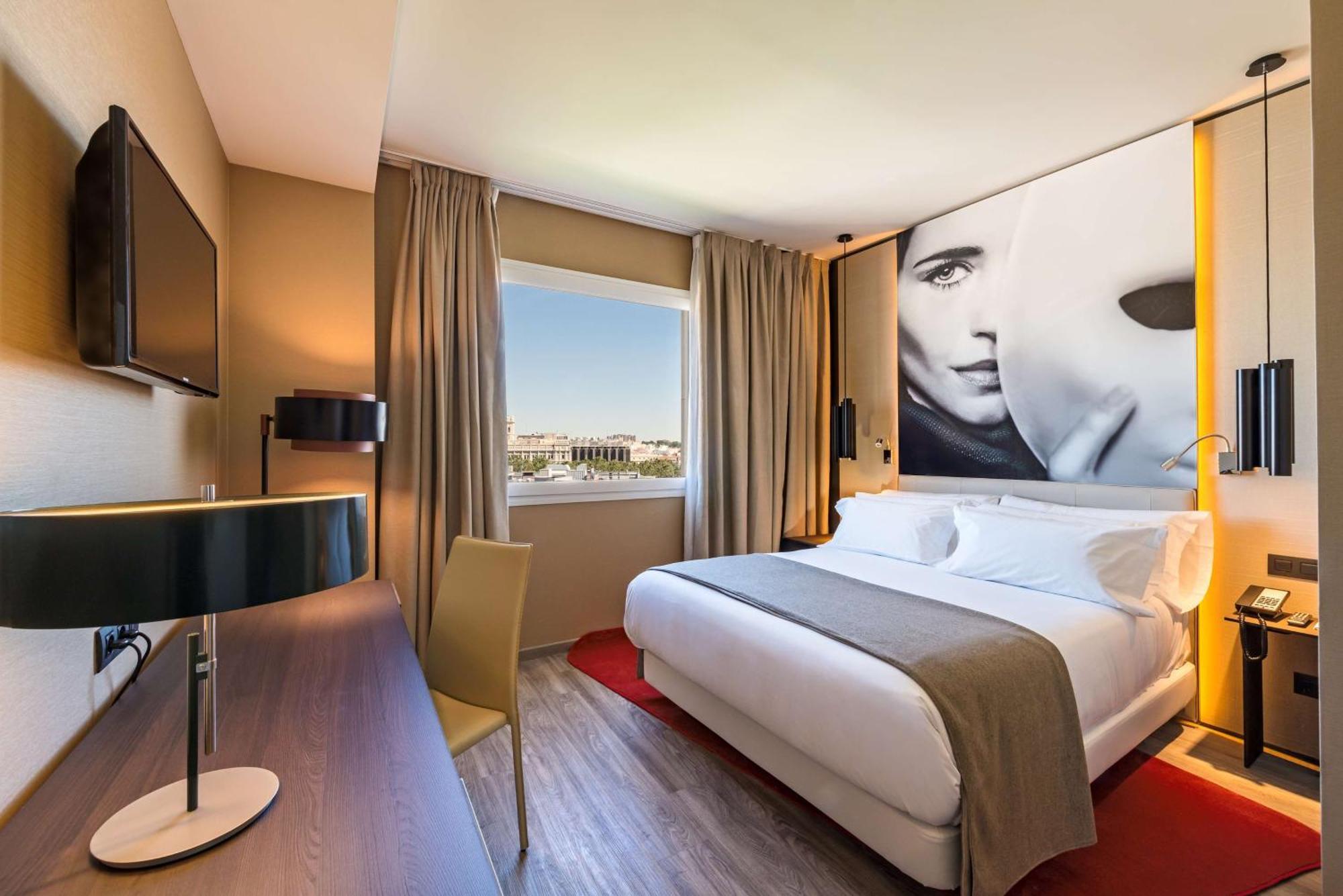 Nh Collection Madrid Suecia Hotel Bagian luar foto A room at the hotel